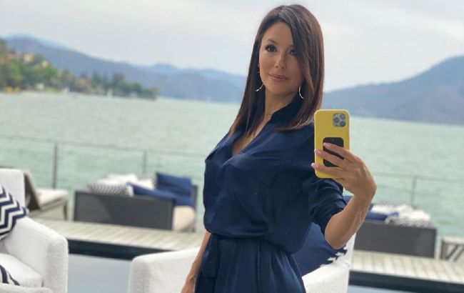 Такая же стройная и соблазнительная: Ева Лонгория восхитила красотой на фото разных лет