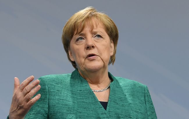 Меркель переконана, що для подолання пандемії країнам потрібно працювати разом