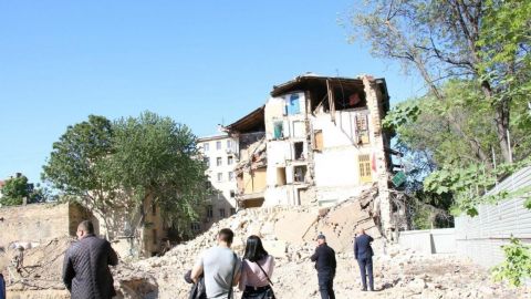 В Одессе обрушилась часть жилого дома