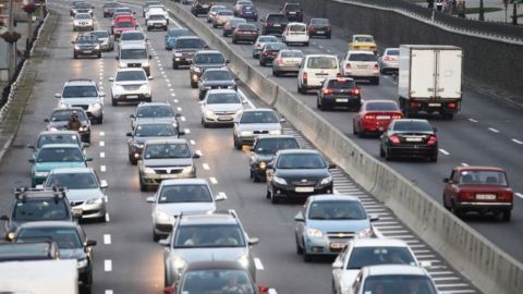 В Киеве образовались многочисленные пробки