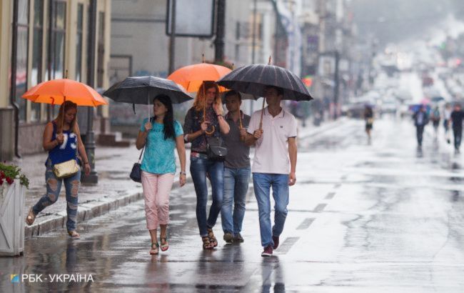 Грозові дощі й до +32 на сході: погода в Україні на сьогодні