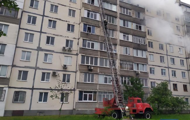 Взрыв дома в Киеве: под завалами находятся три человека
