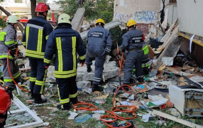 Вибух будинку в Києві: рятувальники виявили першого загиблого