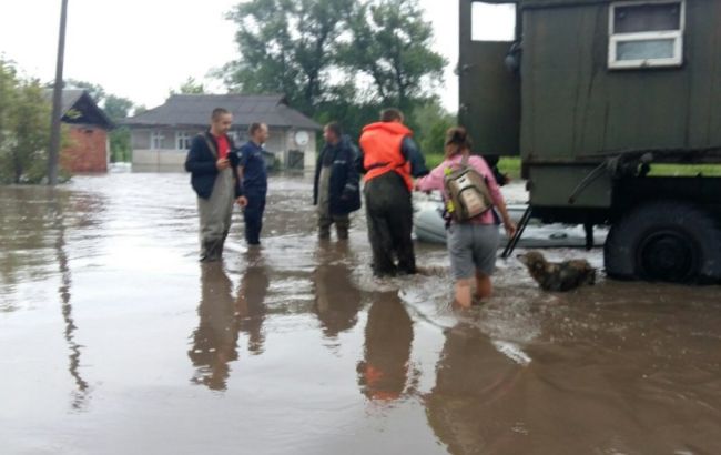 На западе Украины остаются подтопленными 10 населенных пунктов