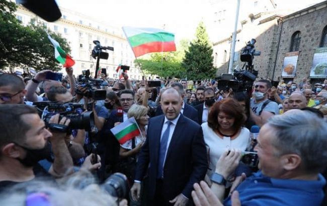 Протесты в Болгарии: президент призвал правительство уйти в отставку