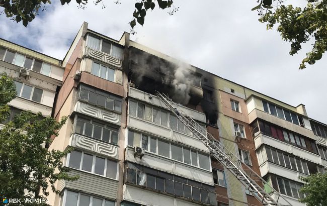 У Києві загасили пожежу в квартирі на Закревського