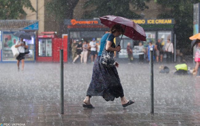 Дожди в половине областей и до +32: погода в Украине на сегодня