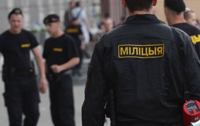 В Беларуси начали задерживать независимых наблюдателей на участках, - правозащитники