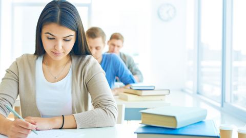 Учебный год 2020: пойдут ли студенты в вузы с сентября