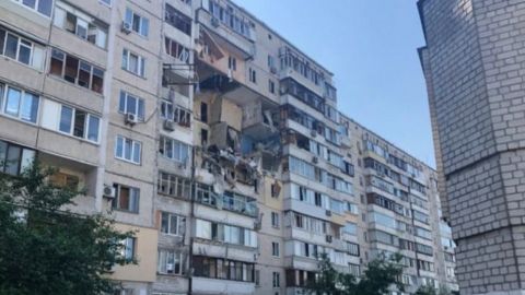Все пострадавшие от взрыва дома на Позняках получили квартиры, - Зеленский