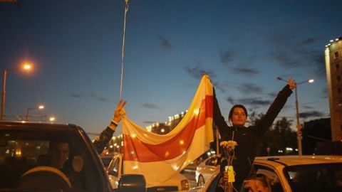 Гуляли и скандировали: в Минске ночь прошла относительно спокойно