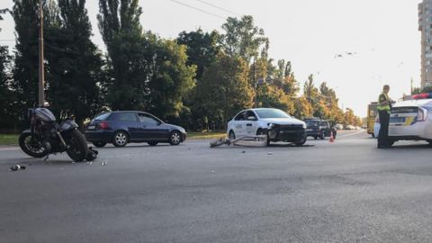 Более двадцати тысяч киевлян просят власть решить проблему с парковками