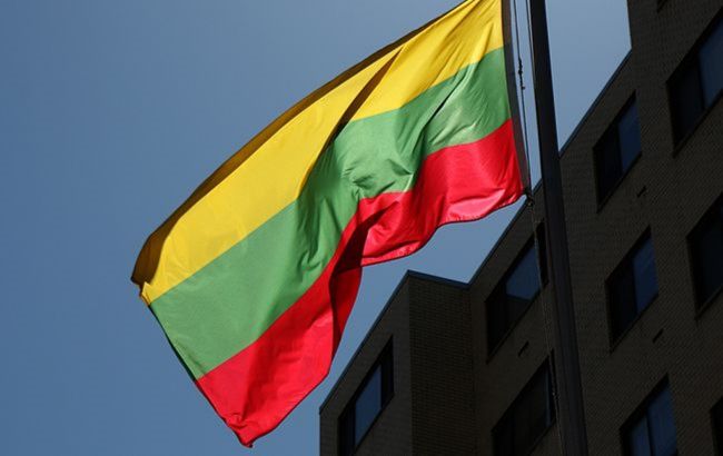 Литва у відповідь звинуватила Білорусь у порушенні повітряного простору