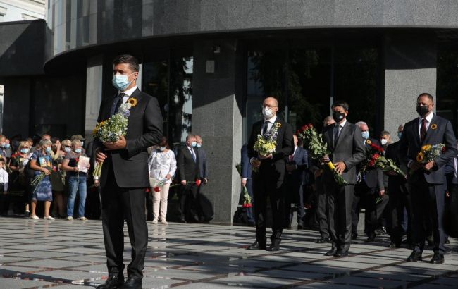 Сьогодні Україна вшановує пам'ять загиблих українських військовослужбовців