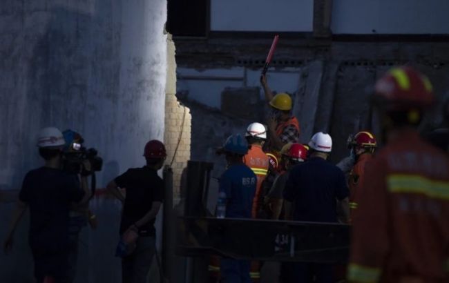 В Китае произошло обрушение в ресторане, погибли и пострадали более 50 человек
