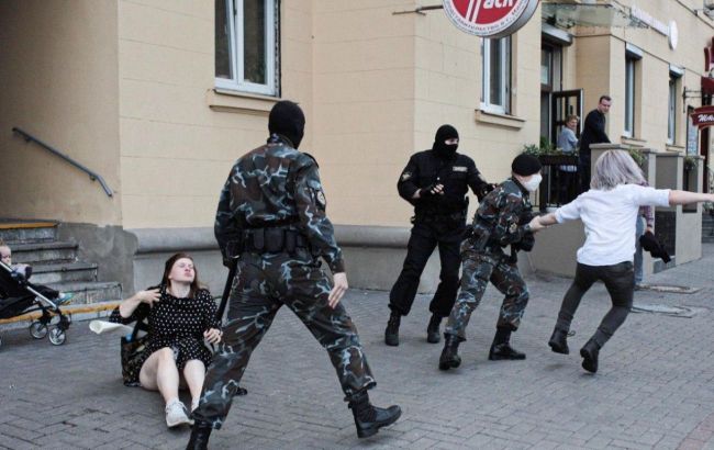 Протесты в Беларуси проходят во всех городах, задержали около 10 человек