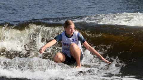 Спорт успішних людей: як пройшов чемпіонат з вейксерфінгу в Києві (фото)