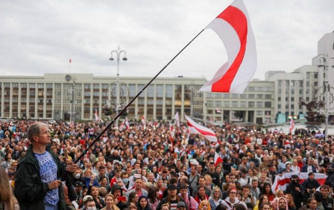 В Беларуси за время протестов возбудили 43 уголовных дела из-за оскорблений силовиков