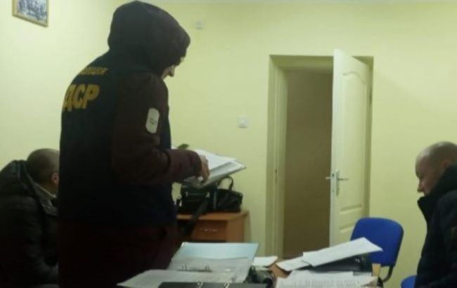 У Чернігівській області екс-чиновника підозрюють у розкраданні грошей при ремонті лікарні