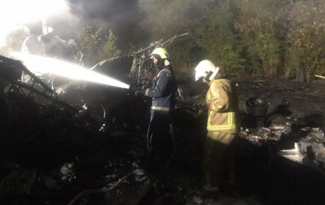 Авіакатастрофа під Харковом: рятувальники знайшли тіло ще однієї людини, пошуки тривають