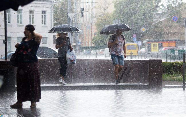 Шквалы и значительные дожди: синоптики предупредили об ухудшении погоды в Украине