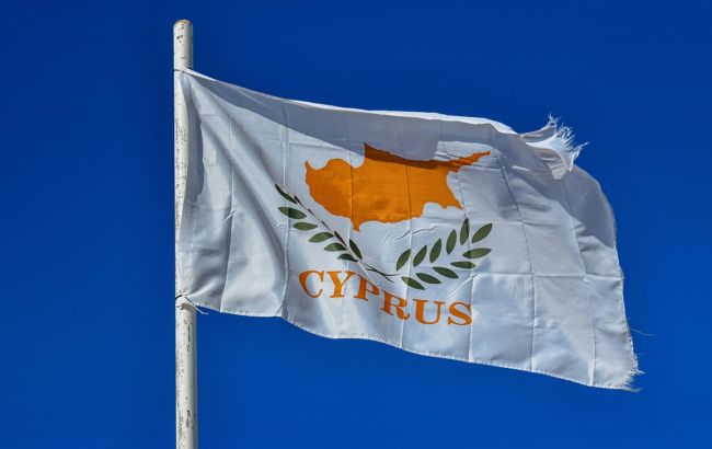 Кіпр з 1 листопада не буде давати громадянство за інвестиції