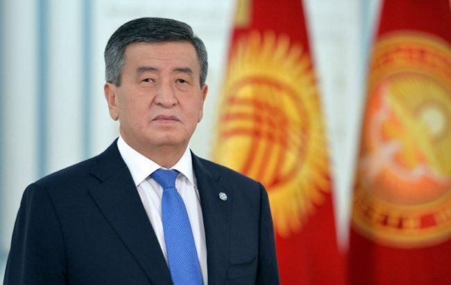 Премьер Киргизии рассчитывает на отставку президента до конца дня