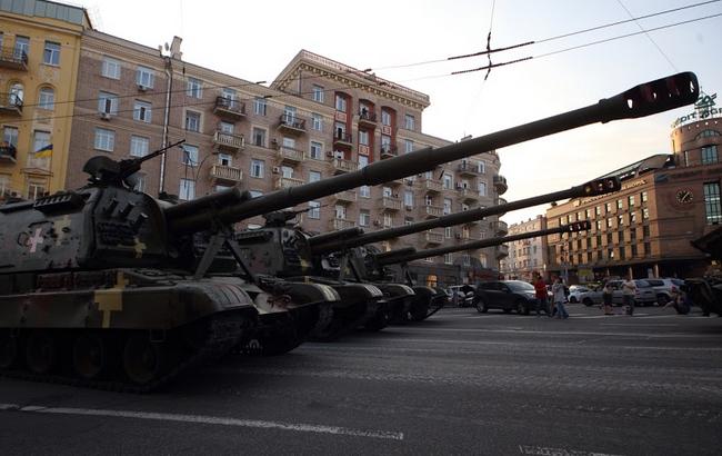 "Какая куча денег?": советник Порошенко рассказал, сколько Минобороны потратит на парад в Киеве