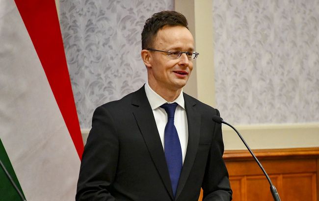 Венгрия не будет высылать российских дипломатов из солидарности с Чехией