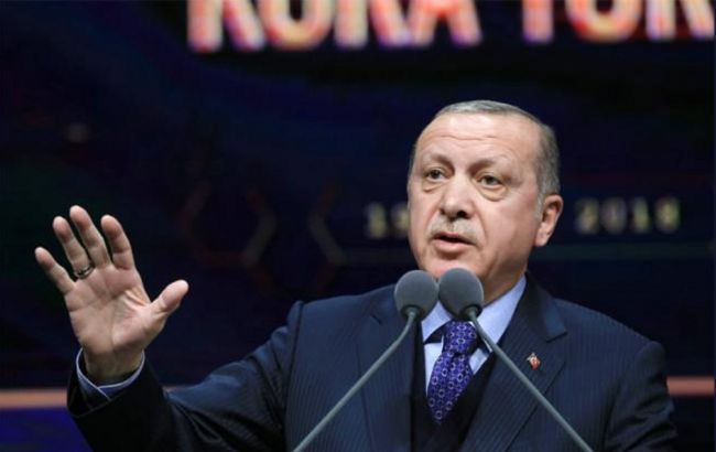 Charlie Hebdo опубликовал карикатуру на Эрдогана