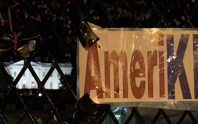 У Лос-Анджелесі протестувальники перекрили залізничні колії, десятки затриманих