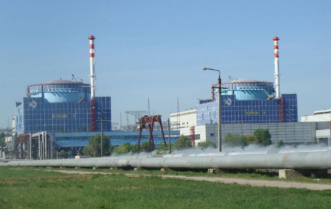 Хмельницкая АЭС отключила от энергосистемы второй блок из-за остановки двух насосов