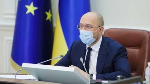 Без траншу МВФ: де Кабміну взяти у борг, щоб уникнути бюджетної кризи