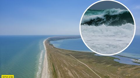 Шалений шторм на Азовському морі практично "з'їв" всі пляжі: берега не залишилося