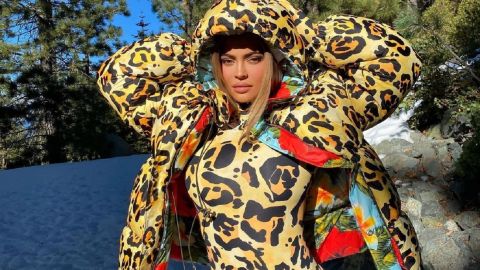 Кайлі Дженнер в леопардовому total look підірвала мережу пружними сідницями і пишними грудьми