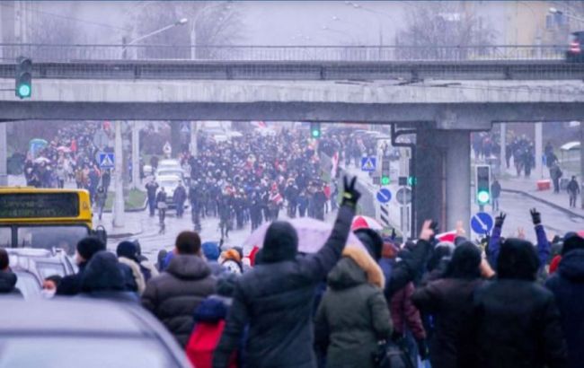 Силовики Беларуси подписали с Росгвардией соглашение о сотрудничестве на фоне протестов
