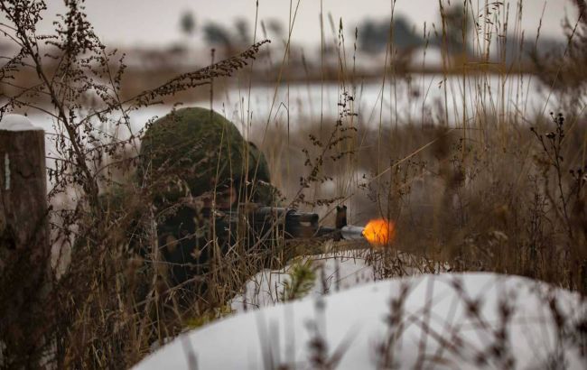 Российские оккупанты на Донбассе усиливают артиллерию и маскируют свою технику, - разведка