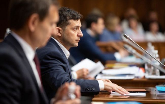 Зеленский провел закрытую встречу с депутатами. О чем говорили