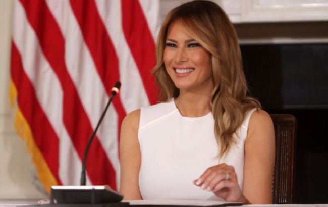 Меланія Трамп слідом за чоловіком відкрила свій "офіс"