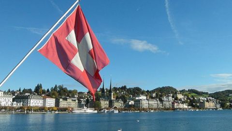 Главу Минздрава Швейцарии подозревают в сокрытии отчета о коронавирусе