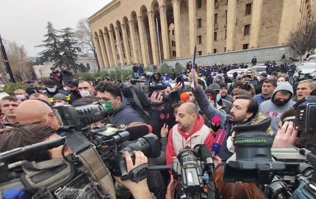 У Тбілісі затримали 25 осіб на акціях протесту в підтримку опозиції