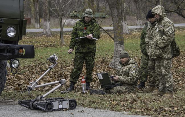 У Міноборони вважають, що повне розмінування Донбасу займе не менше 10-15 років