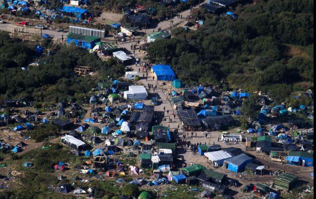 В Кале начали сносить лагерь для беженцев "Джунгли"