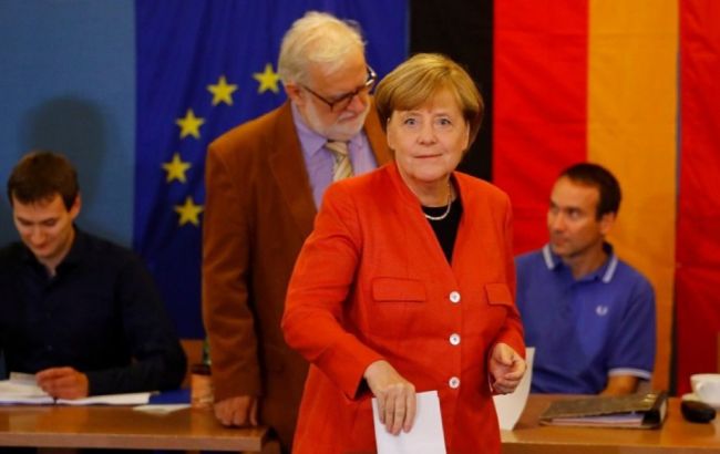 Партия Меркель потерпела поражение на выборах в двух ключевых регионах Германии