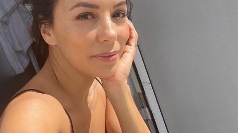 В отличной форме: 46-летняя Ева Лонгория очаровала сеть подтянутой фигурой