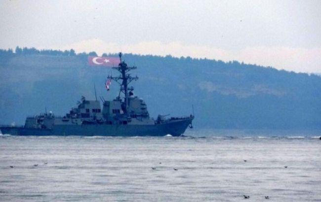 Второй за сутки ракетный эсминец США вошел в Черное море