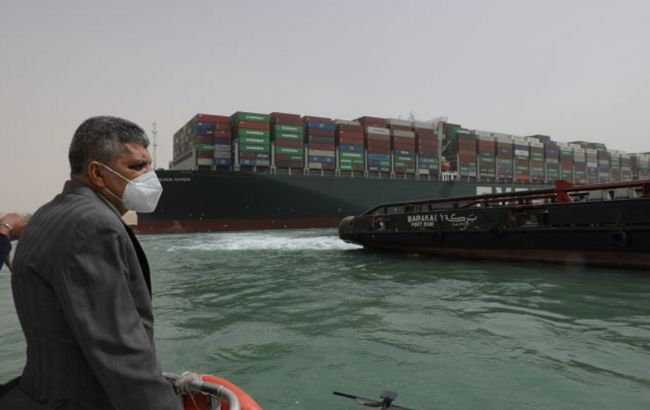 ВМС США направлять фахівців для розблокування Суецького каналу