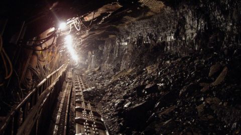 В Китае более 20 человек застряли в угольной шахте из-за аварии