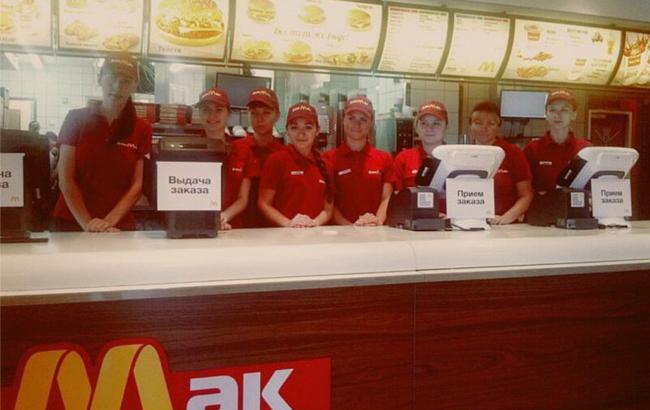 "Сервис по ДНР-овски": в отжатом донецком McDonald's клиентов кроют матом