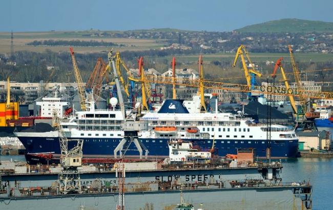 В Крыму усилили охрану торговых портов
